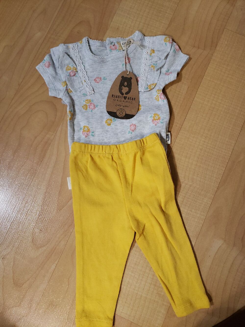 NWT Rabbit + Bear Organic Baby Girl Outfit Set Floral Top Yellow Pants 0-3M